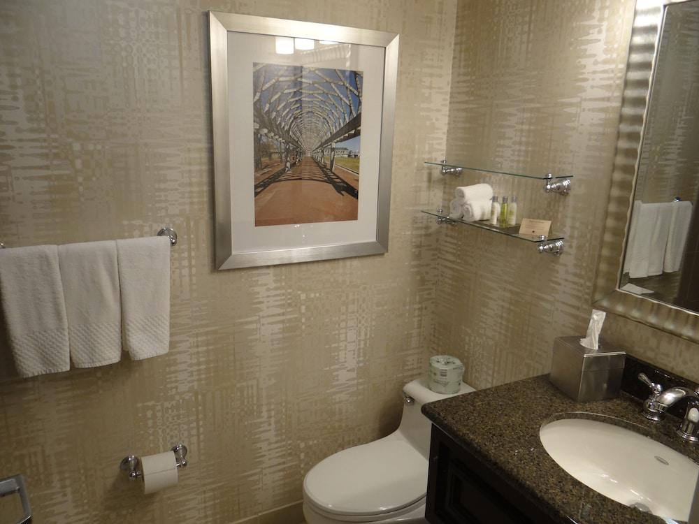 מלון Doubletree By Hilton Boston/ווסטבורו מראה חיצוני תמונה