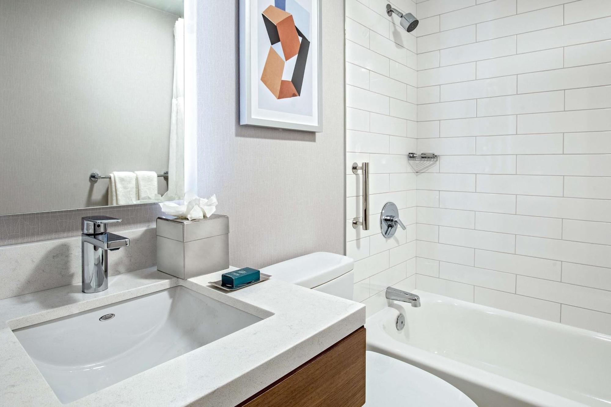 מלון Doubletree By Hilton Boston/ווסטבורו מראה חיצוני תמונה