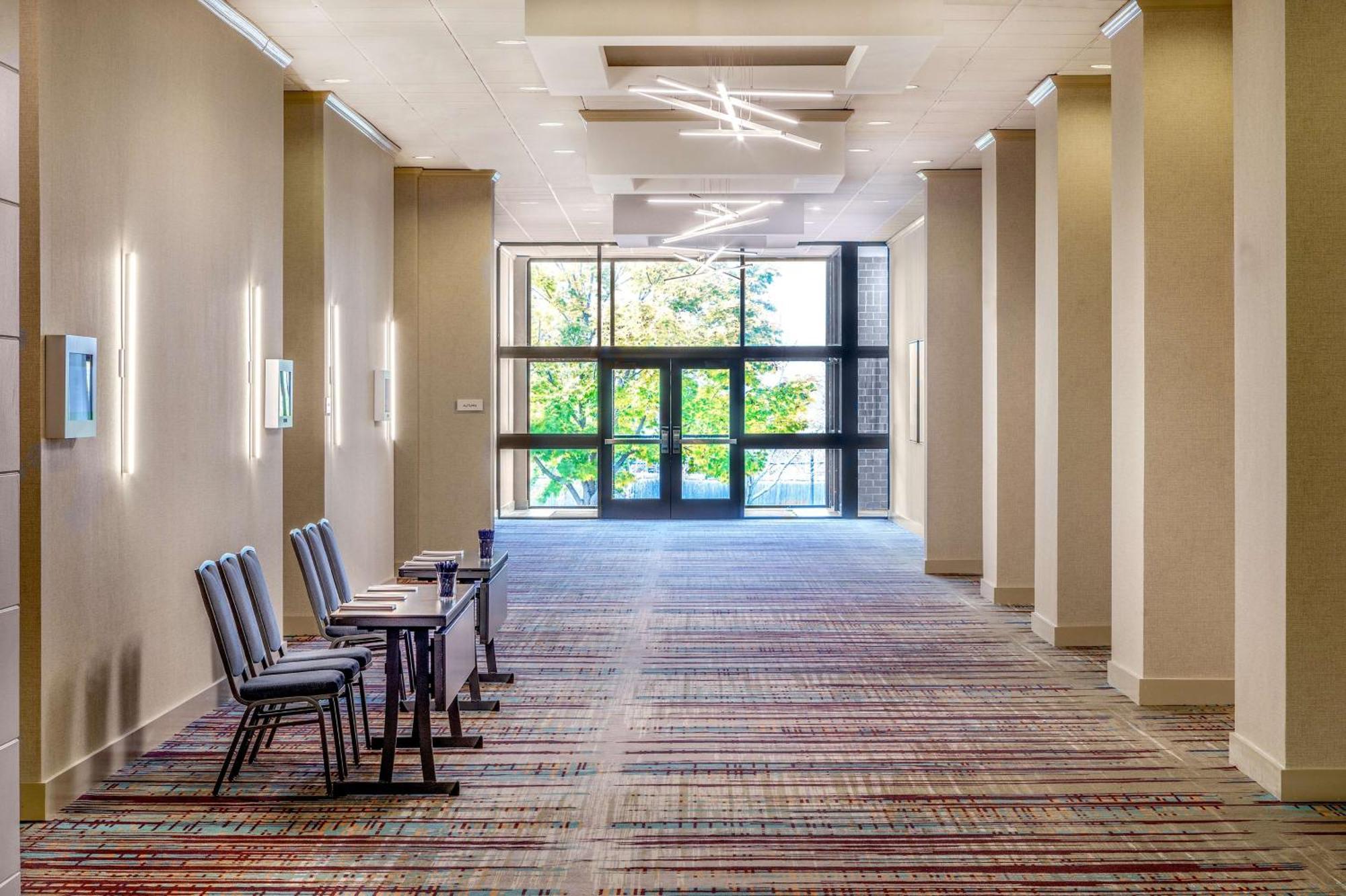 מלון Doubletree By Hilton Boston/ווסטבורו מראה חיצוני תמונה